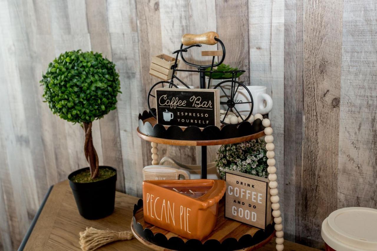 Once-In-A-Lifetime Coffee-Themed Stay For Up To 8 Clarksville Esterno foto