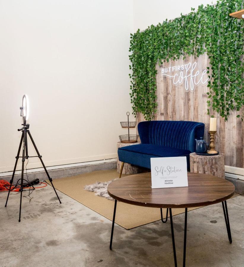 Once-In-A-Lifetime Coffee-Themed Stay For Up To 8 Clarksville Esterno foto